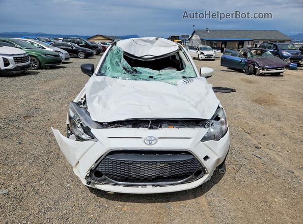 3MYDLBYV2KY518822 2019 TOYOTA YARIS White Դիմացի տեսք