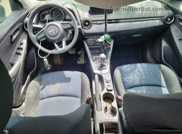 3MYDLBYV2KY518822 2019 TOYOTA YARIS White Առջևի վահանակի տեսք