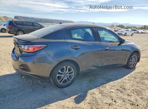 3MYDLBYV2KY525026 2019 TOYOTA YARIS Gray უკანა მარჯვენა