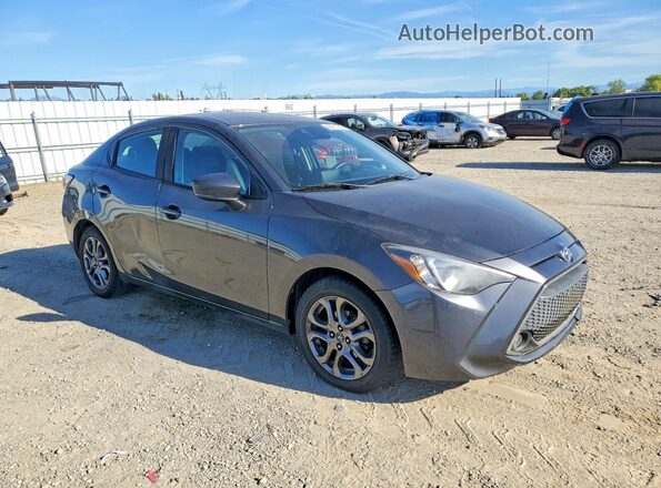 3MYDLBYV2KY525026 2019 TOYOTA YARIS Gray წინა მარჯვენა
