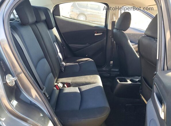3MYDLBYV2KY525026 2019 TOYOTA YARIS Gray უკანა სავარძლების ხედი