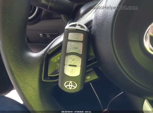 3MYDLBYV2LY712073 2020 TOYOTA YARIS Silver Vista del salpicadero
