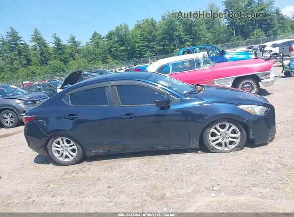 3MYDLBYV3HY147646 2017 TOYOTA YARIS IA Black Vista interior de 360 grados