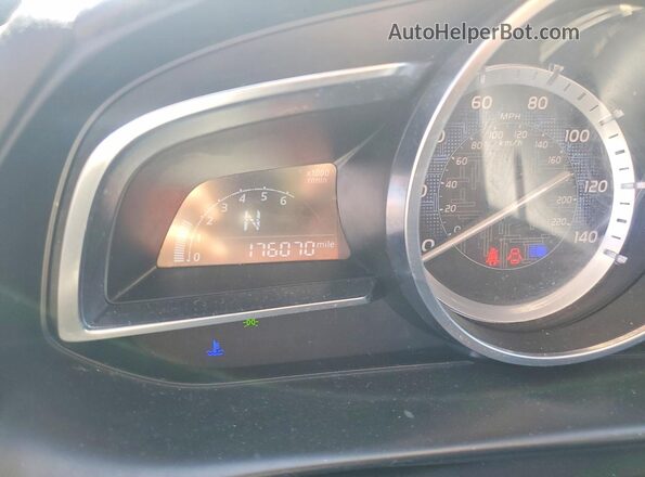 3MYDLBYV3HY155407 2017 TOYOTA YARIS Charcoal Widok zestawu wskaźników