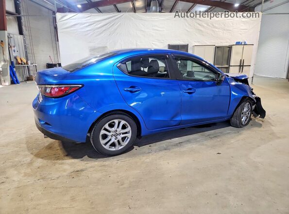 3MYDLBYV3HY157285 2017 TOYOTA YARIS Синий Задняя правая четверть