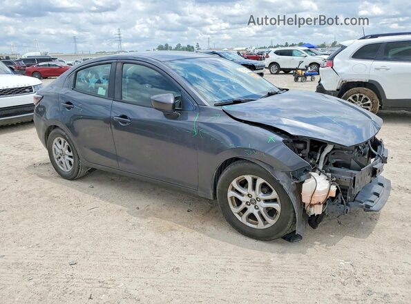 3MYDLBYV3HY170120 2017 TOYOTA YARIS Gray Przód prawy