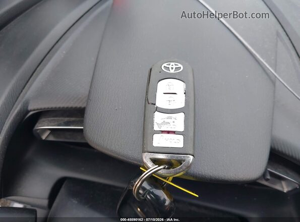 3MYDLBYV3HY172272 2017 TOYOTA YARIS IA Silver წინა პანელის ხედი