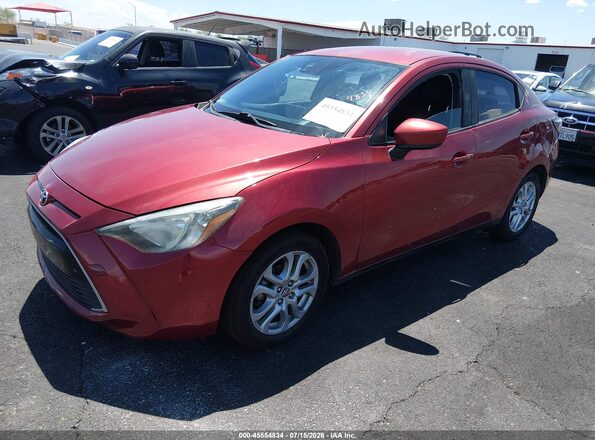 3MYDLBYV3JY302783 2018 TOYOTA YARIS IA Бордовый Передняя левая четверть