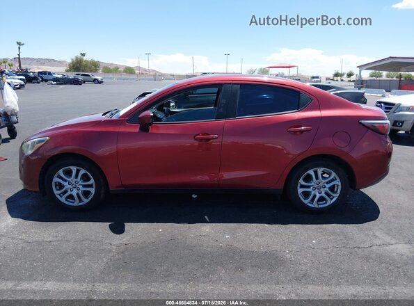 3MYDLBYV3JY302783 2018 TOYOTA YARIS IA Бордовый Панорамный вид салона 360°