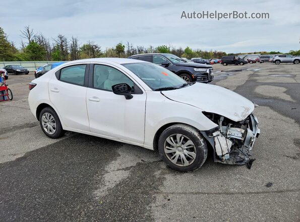 3MYDLBYV3KY509224 2019 TOYOTA YARIS Белый Передняя правая четверть