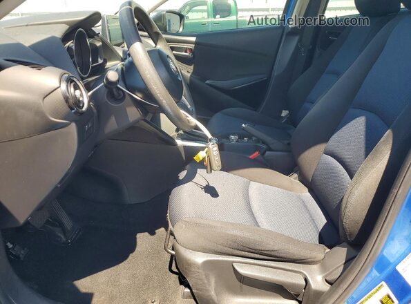 3MYDLBYV4HY153701 2017 TOYOTA YARIS Blue Սալոնի դիմացի տեսք