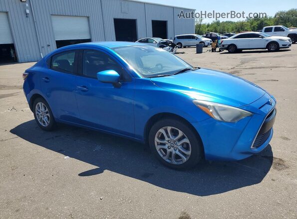 3MYDLBYV4HY153701 2017 TOYOTA YARIS Blue Առջևի աջ