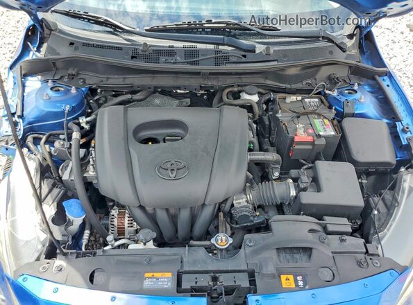 3MYDLBYV4HY173642 2017 TOYOTA YARIS Blue Вид задньої частини салону