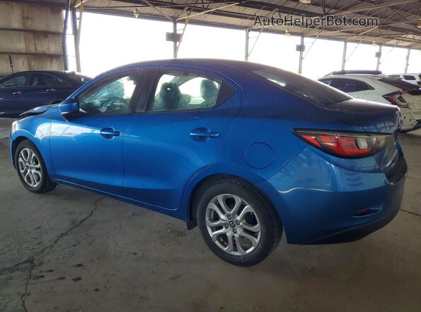 3MYDLBYV4HY182308 2017 TOYOTA YARIS Blue Trasero izquierdo