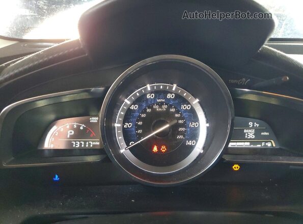 3MYDLBYV4HY182308 2017 TOYOTA YARIS Blue Vista del cuadro de instrumentos