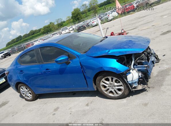3MYDLBYV4JY311234 2018 TOYOTA YARIS IA Синий Панорамный вид салона 360°