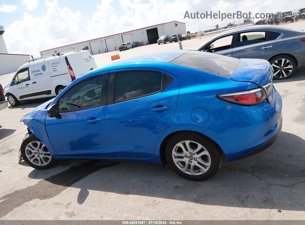 3MYDLBYV4JY311234 2018 TOYOTA YARIS IA Синий 