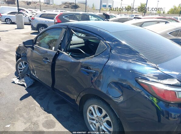 3MYDLBYV4JY322783 2018 TOYOTA YARIS IA Blue 