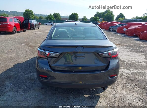 3MYDLBYV4KY513198 2019 TOYOTA YARIS Gray 