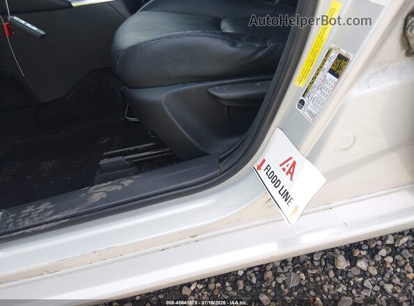 3MYDLBYV4KY515520 2019 TOYOTA YARIS Серый Вид спереди