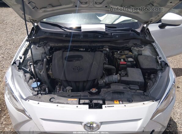 3MYDLBYV4KY515520 2019 TOYOTA YARIS Серый Вид сзади