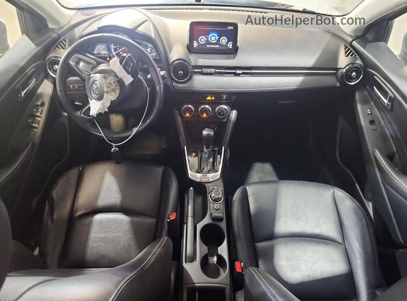 3MYDLBYV4KY517770 2019 TOYOTA YARIS Silver Dashboard view