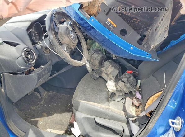 3MYDLBYV4KY519096 2019 TOYOTA YARIS Blue წინა სალონის ხედი