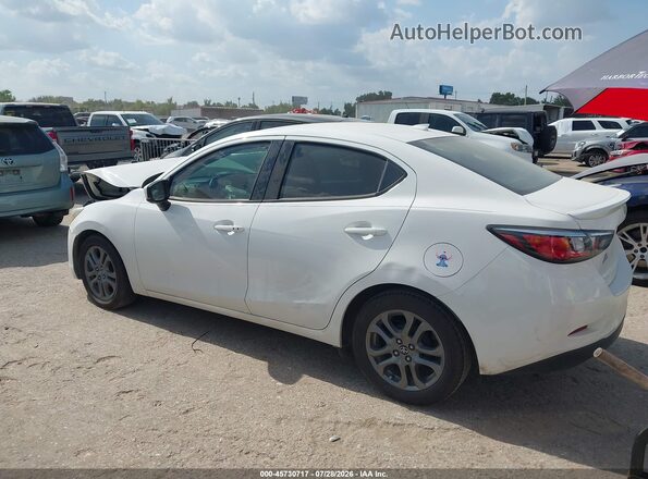 3MYDLBYV4KY520975 2019 TOYOTA YARIS White უკანა მარცხენა