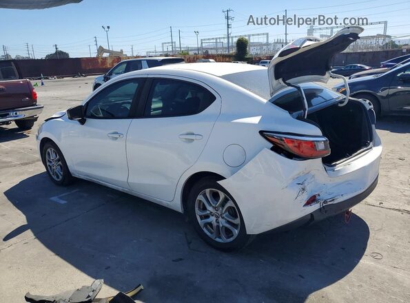 3MYDLBYV5HY148183 2017 TOYOTA YARIS White Rear left