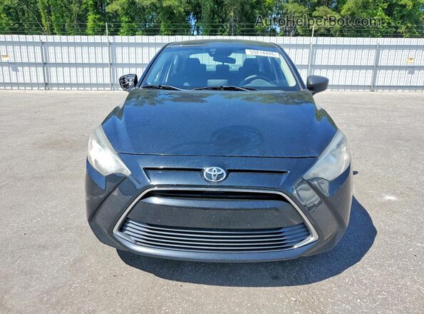 3MYDLBYV5HY163492 2017 TOYOTA YARIS Black Front view