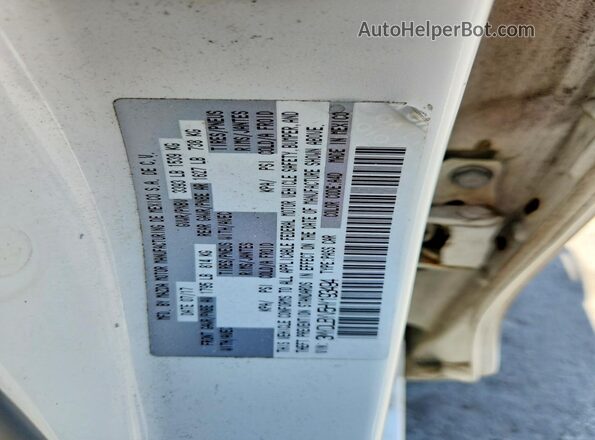 3MYDLBYV5HY193494 2017 TOYOTA YARIS Silver Շարժիչի բաժամունքի տեսք