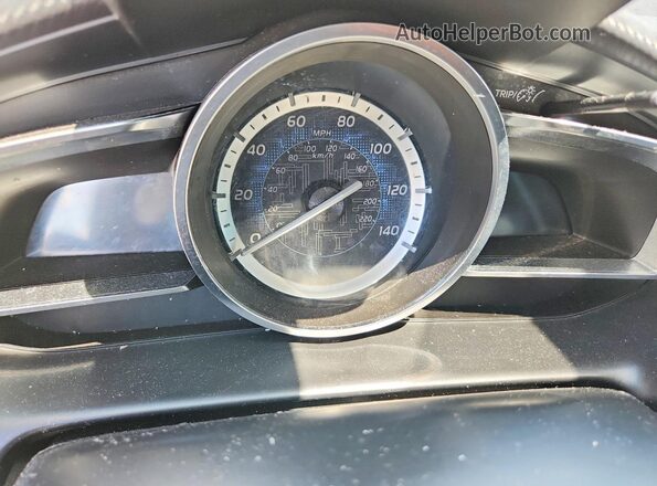 3MYDLBYV5HY193494 2017 TOYOTA YARIS Silver Սարքավորումների վահանակի տեսք