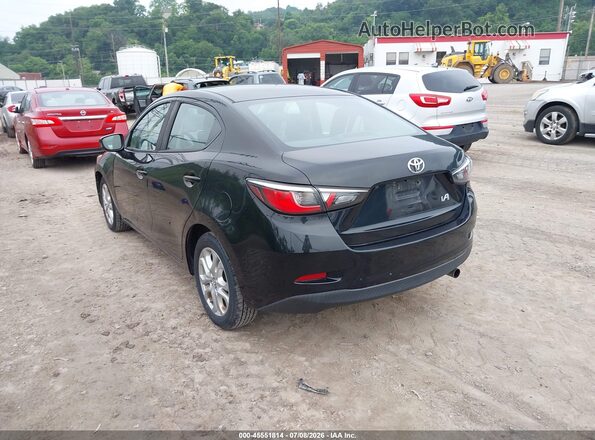 3MYDLBYV5JY326874 2018 TOYOTA YARIS IA Черный Задняя левая четверть