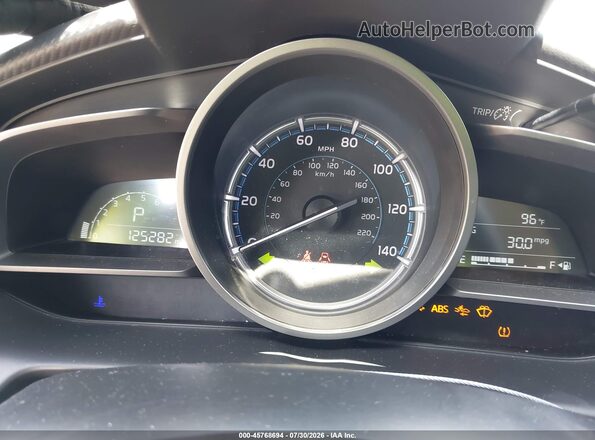 3MYDLBYV5KY506258 2019 TOYOTA YARIS Silver Widok tylnych siedzeń