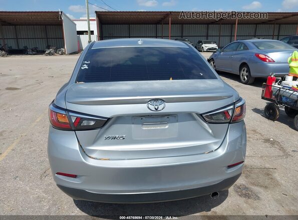 3MYDLBYV5KY506258 2019 TOYOTA YARIS Silver 