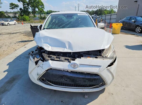 3MYDLBYV5KY510875 2019 TOYOTA YARIS White Widok z przodu