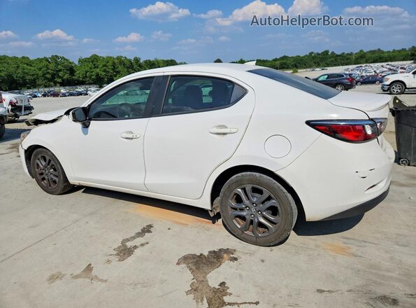 3MYDLBYV5KY510875 2019 TOYOTA YARIS White Tył lewy