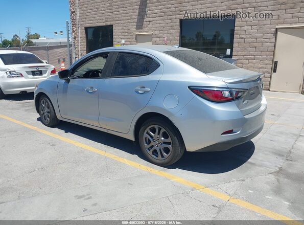 3MYDLBYV5KY511475 2019 TOYOTA YARIS Gray Հետևի ձախ