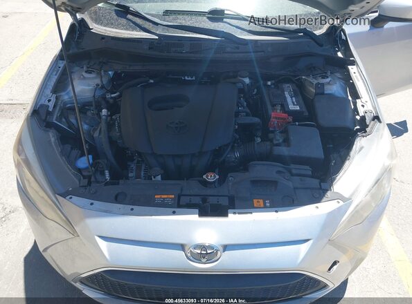 3MYDLBYV5KY511475 2019 TOYOTA YARIS Gray Հետևի տեսք