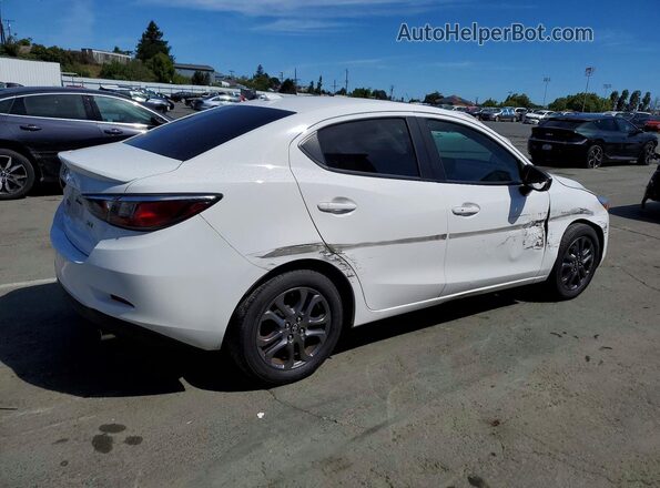 3MYDLBYV5KY517762 2019 TOYOTA YARIS White უკანა მარჯვენა