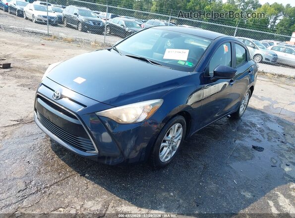3MYDLBYV6HY158320 2017 TOYOTA YARIS IA Blue Vista tres cuartos delantera izquierda