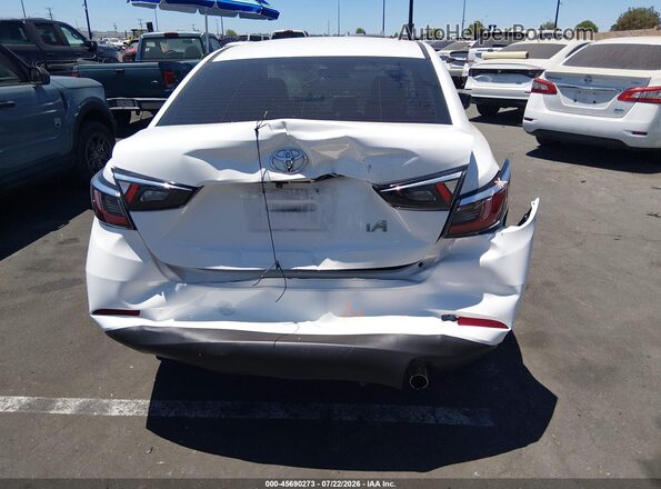 3MYDLBYV6HY161122 2017 TOYOTA YARIS IA White 