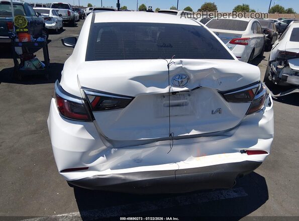 3MYDLBYV6HY161122 2017 TOYOTA YARIS IA White Вид спереду