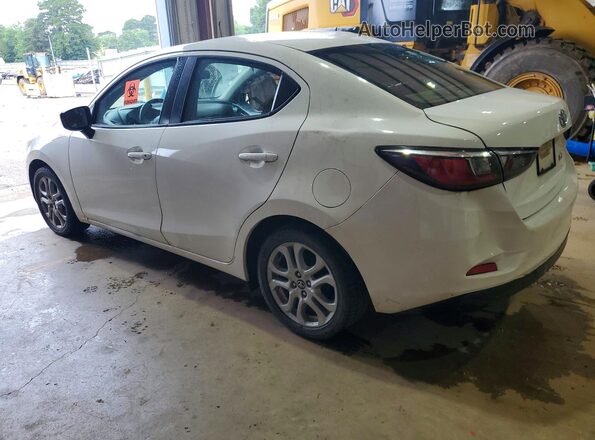 3MYDLBYV6HY164439 2017 TOYOTA YARIS White უკანა მარცხენა