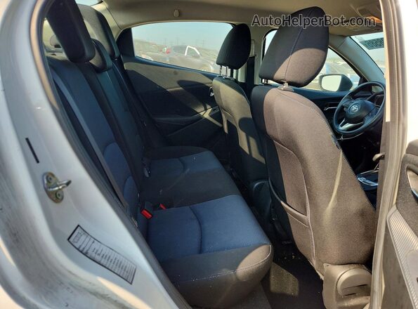 3MYDLBYV6HY169950 2017 TOYOTA YARIS White Вид задніх сидінь