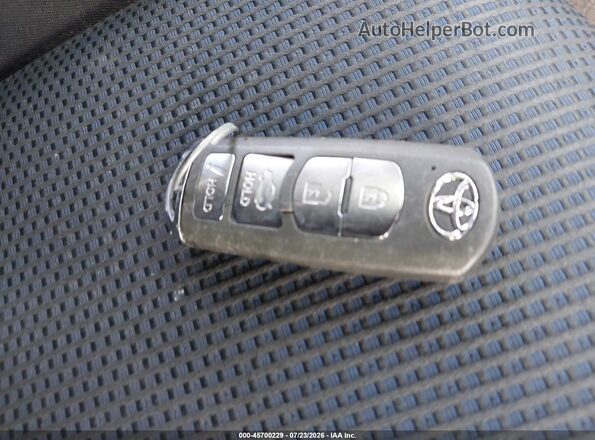 3MYDLBYV6HY173982 2017 TOYOTA YARIS IA Gray Вид панелі приладів
