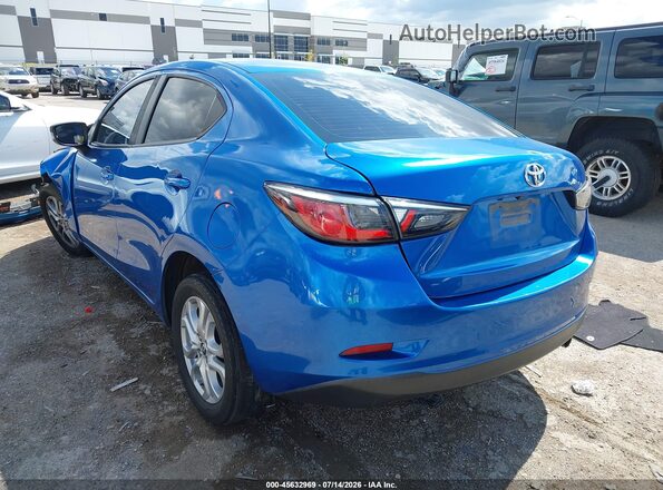 3MYDLBYV7HY157886 2017 TOYOTA YARIS IA Синий Задняя левая четверть