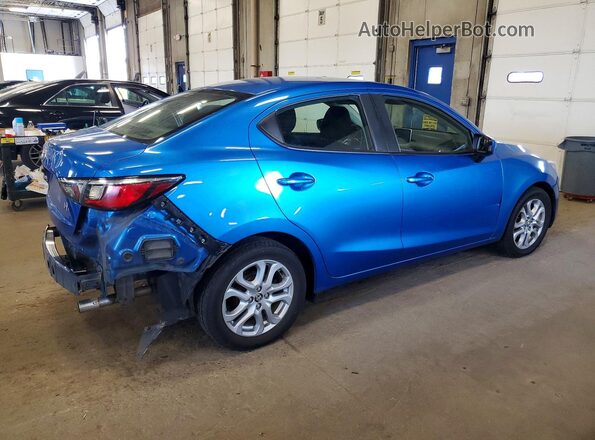 3MYDLBYV7HY162375 2017 TOYOTA YARIS Blue Rear right