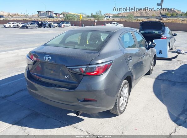 3MYDLBYV7HY165065 2017 TOYOTA YARIS IA Gray Задня права чверть