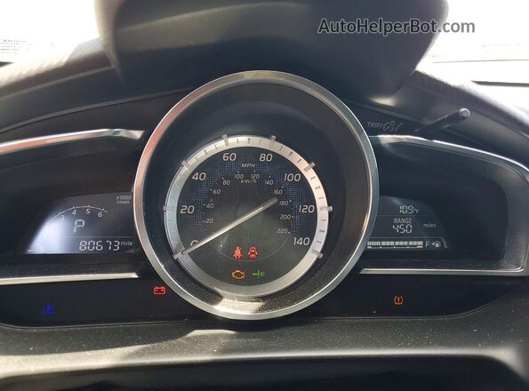 3MYDLBYV7HY174252 2017 TOYOTA YARIS Silver ხელსაწყოთა პანელის ხედი